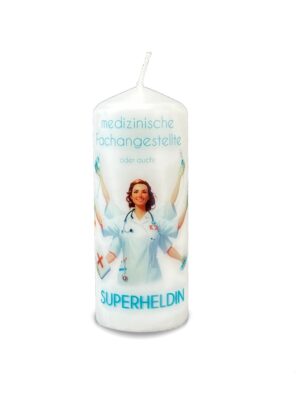 Kerze "Medizinische Fachangestellte - Superheldin" 150 x 58mm